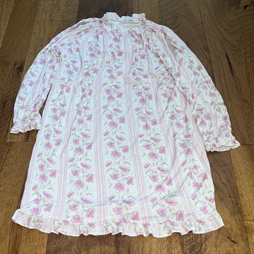 Stripe & Stare Girl’s Floral Sleep Dress Size 9-10 - Picture 1 of 5